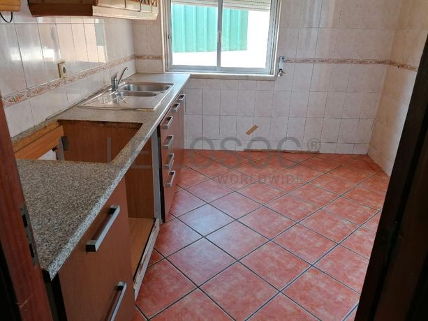 Moradia V3 c/ 2 Lugares de Garagem · Charneca da Caparica, Almada