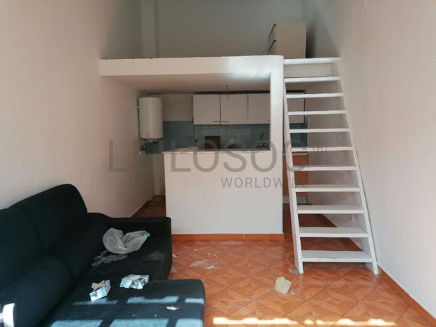 Moradia V3 c/ 2 Lugares de Garagem · Charneca da Caparica, Almada