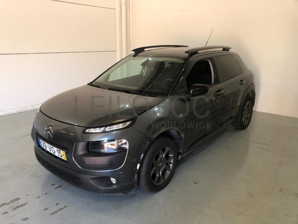 Citroën C4 Cactus 1.6 Blue HDI · Ano 2015
