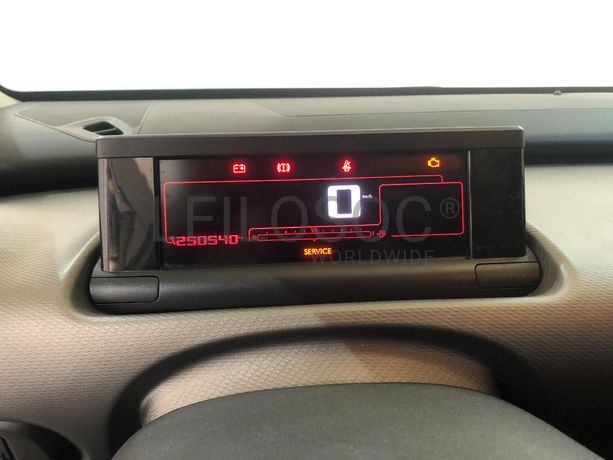 Citroën C4 Cactus 1.6 Blue HDI · Ano 2015