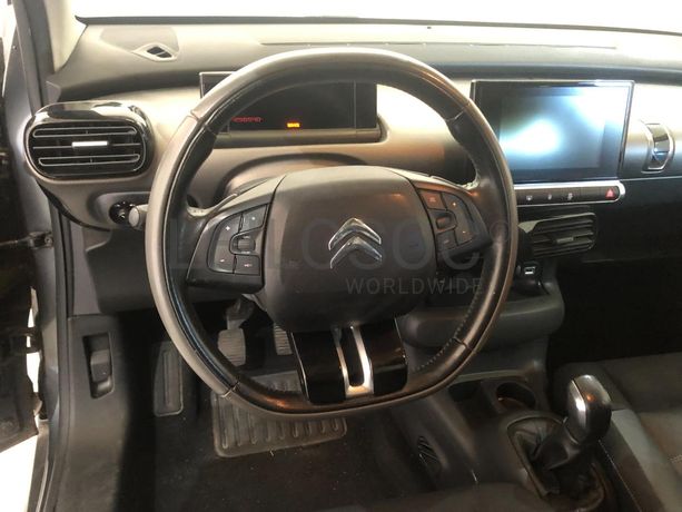 Citroën C4 Cactus 1.6 Blue HDI · Ano 2015