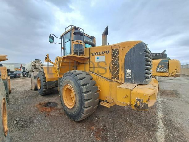 Pá Carregadoras de Pneus VOLVO ·