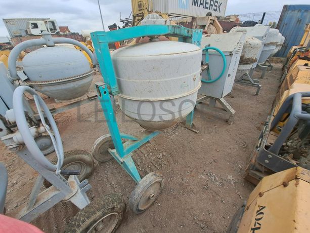 BETONEIRA ELÉCTRICA · Viana