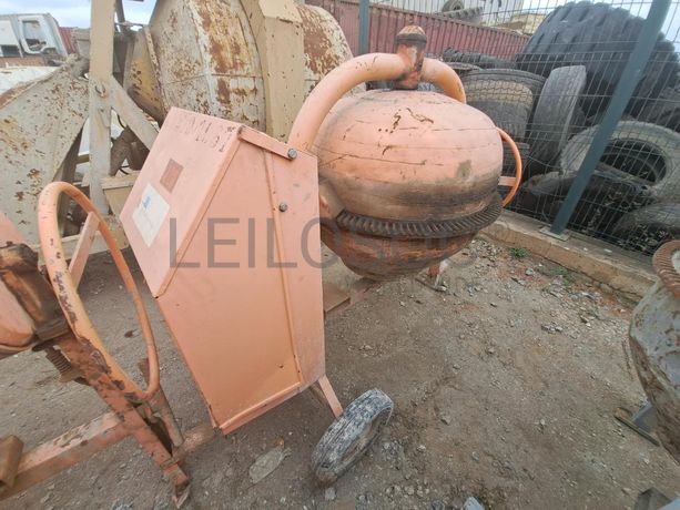 BETONEIRA ELÉCTRICA · Viana