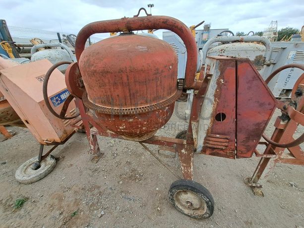BETONEIRA DIESEL · Viana