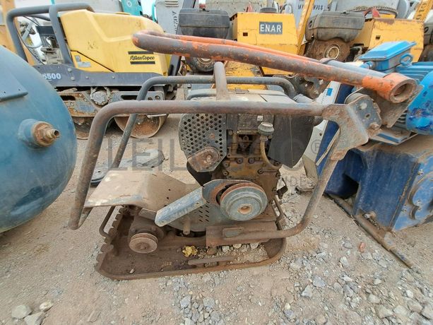 PLACA COMPACTADORA · Viana