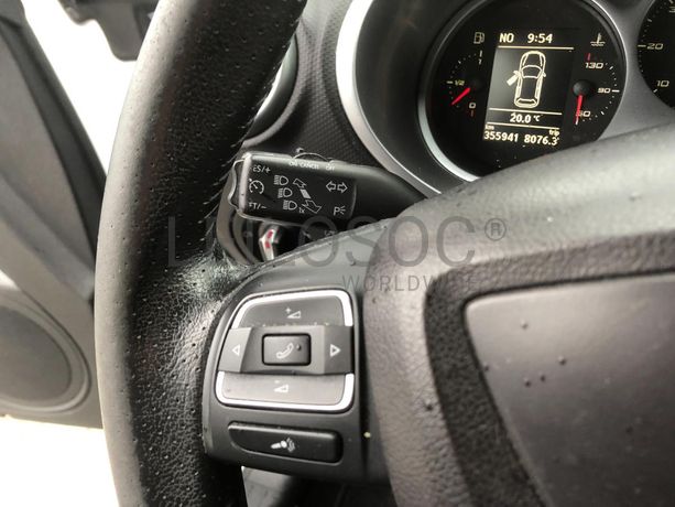 Seat Leon 1.6TDI · Ano 2011