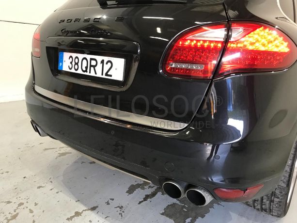 Porsche Cayenne 4.8 Turbo V8 · Ano 2010