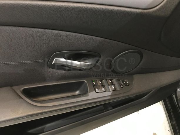 BMW 525 3.0i · Ano 2009