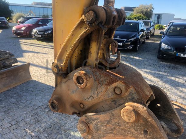 Mini Giratória Komatsu PC88MR-8 ·