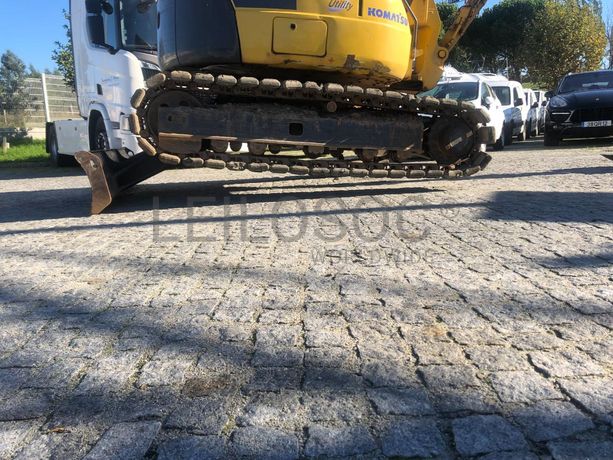 Mini Giratória Komatsu PC88MR-8 ·