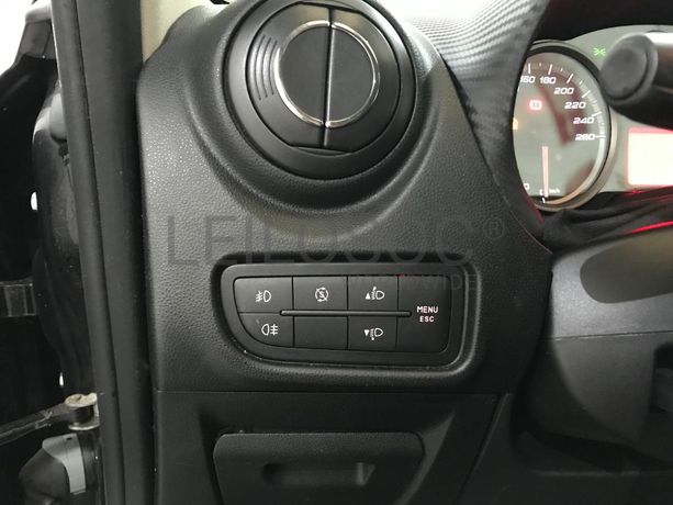 Alfa Romeo Mito 1.3 Multijet · Ano 2012