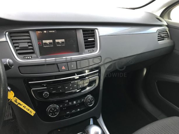 Peugeot 508 SW 1.6 BlueHDI · Ano 2015