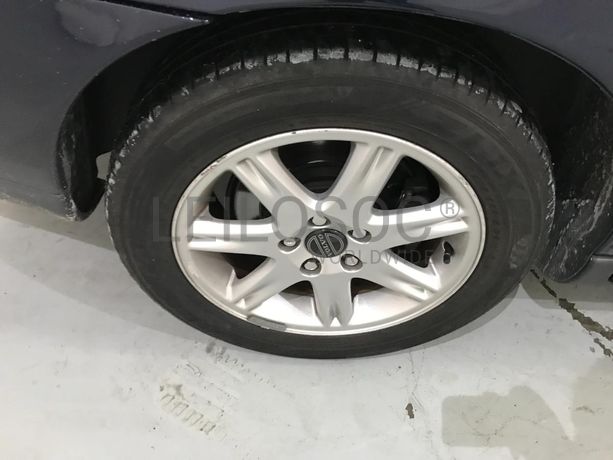 Volvo S60 D5 2.4D · Ano 2003