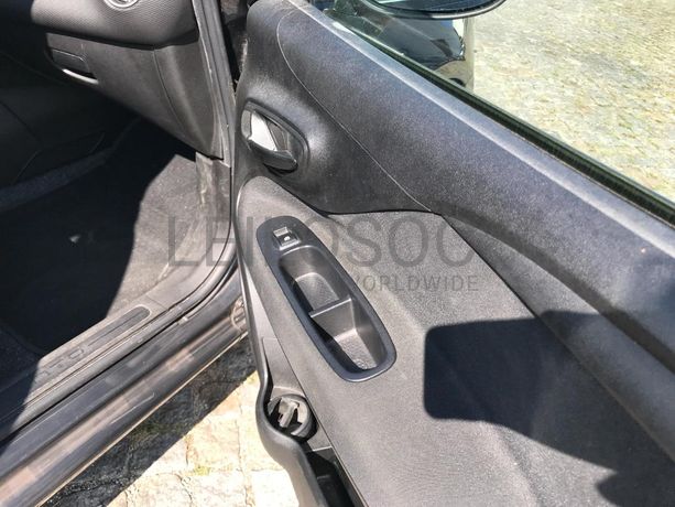 Fiat Punto 1.2 · Ano 2016