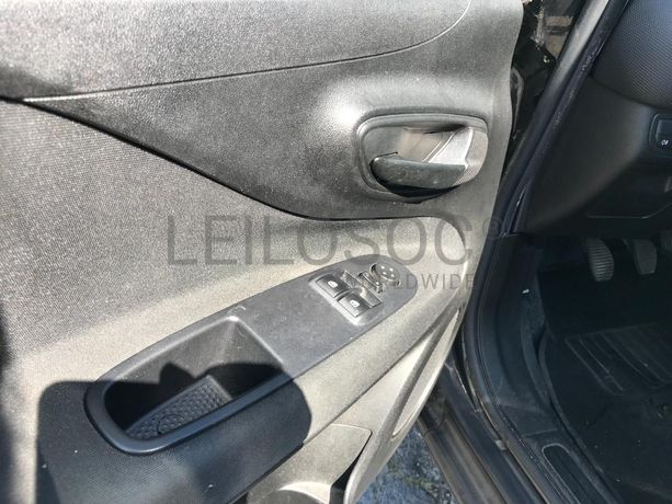 Fiat Punto 1.2 · Ano 2016