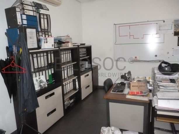 Estabelecimento Comercial · Transformação, reciclagem e refinação de alumínios e outros resíduos · Viana do Castelo