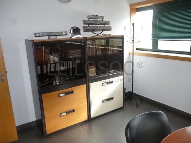 Estabelecimento Comercial · Transformação, reciclagem e refinação de alumínios e outros resíduos · Viana do Castelo