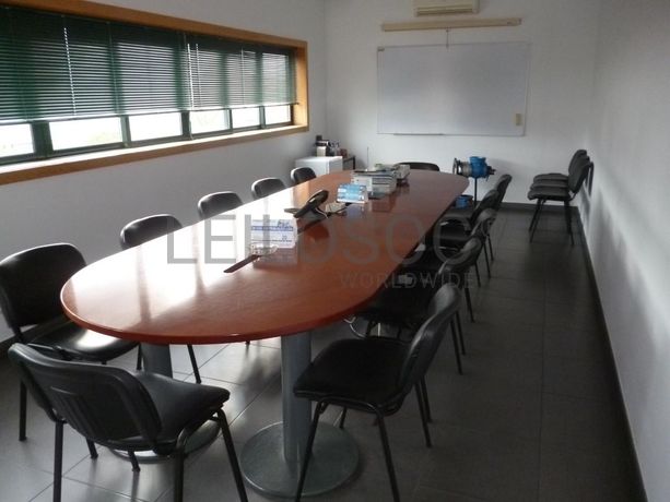 Estabelecimento Comercial · Transformação, reciclagem e refinação de alumínios e outros resíduos · Viana do Castelo