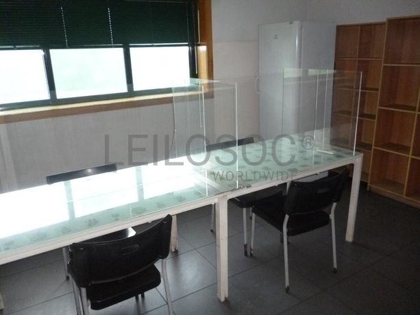 Estabelecimento Comercial · Transformação, reciclagem e refinação de alumínios e outros resíduos · Viana do Castelo