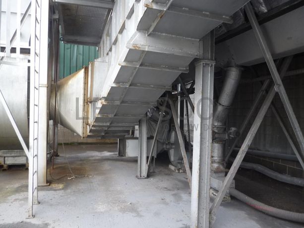 Estabelecimento Comercial · Transformação, reciclagem e refinação de alumínios e outros resíduos · Viana do Castelo