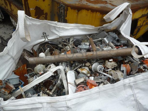 Estabelecimento Comercial · Transformação, reciclagem e refinação de alumínios e outros resíduos · Viana do Castelo