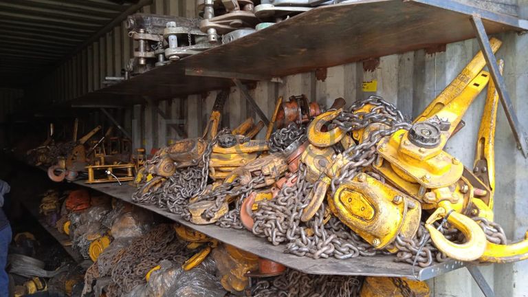 Diversos + Manilhas + Diversos + Diversos + Contentor de 40P ·