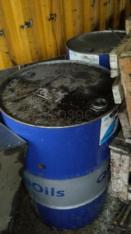 Cones de sinalização + Rolos de cabo + Máquinas para lavagem de Carros + Diversos + Compressor + Carrinhos de mão + Diversos + Motor de VW ·