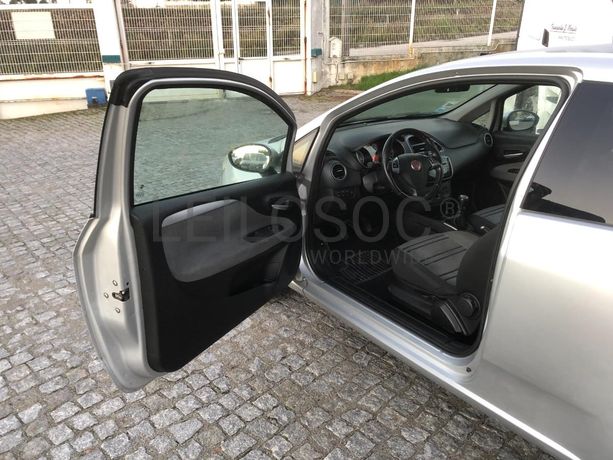 Fiat Punto Van 199 · Ano 2010