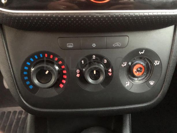 Fiat Punto Van 199 · Ano 2010