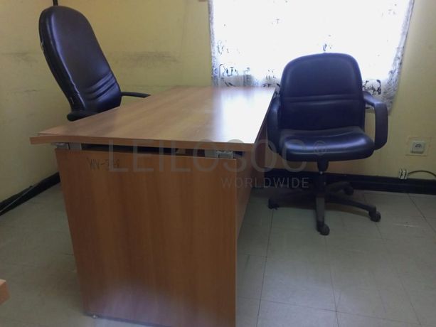 Mobiliário de escritório ·