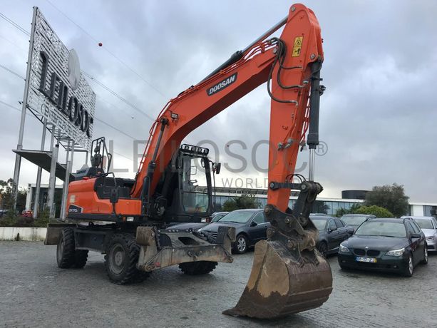 Giratória de Rodas Doosan DX 170 W-5
