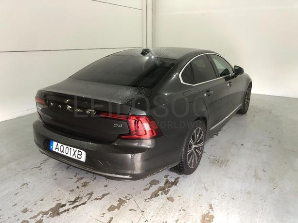 Volvo S90 · Ano 2021