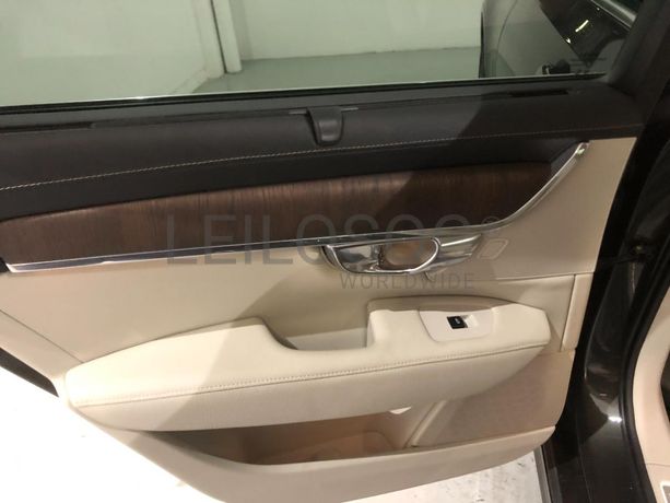 Volvo S90 · Ano 2021