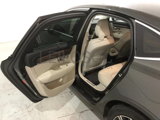 Volvo S90 · Ano 2021