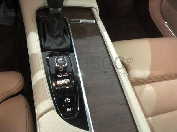 Volvo S90 · Ano 2021