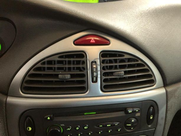 Citroën C5 · Ano 2001