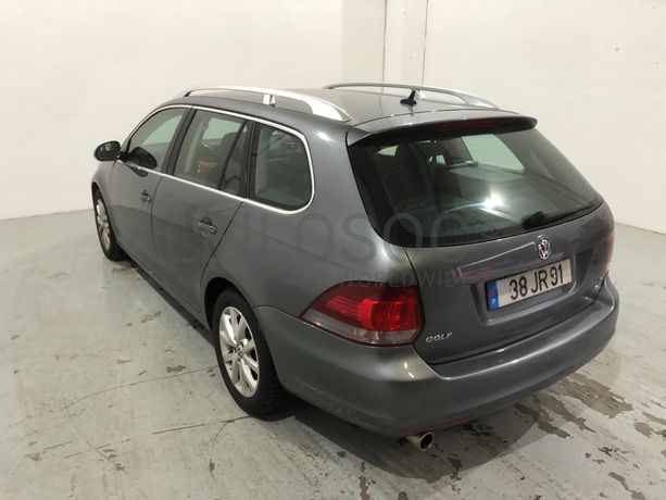 Volkswagen Golf 1.6 TDI · Ano 2010
