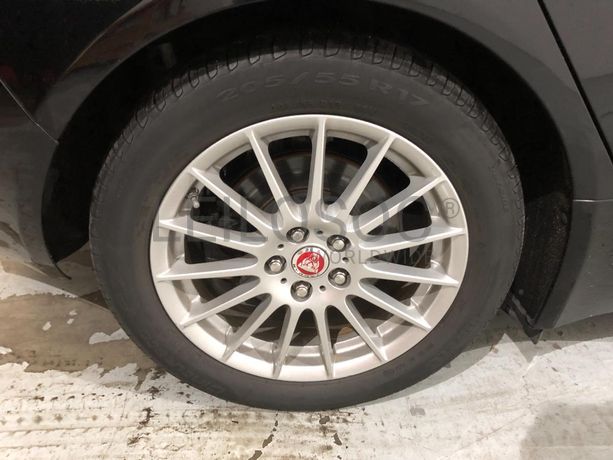 Jaguar XE 2.0 · Ano 2016