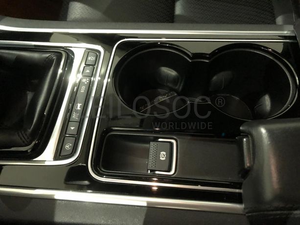 Jaguar XE 2.0 · Ano 2016