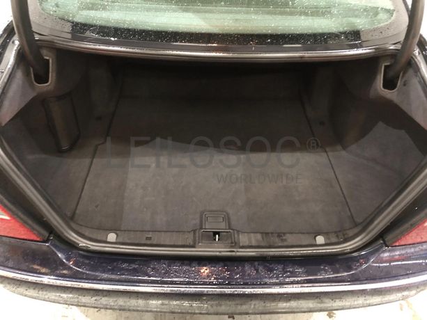 Mercedes-Benz E 270 · Ano 2002