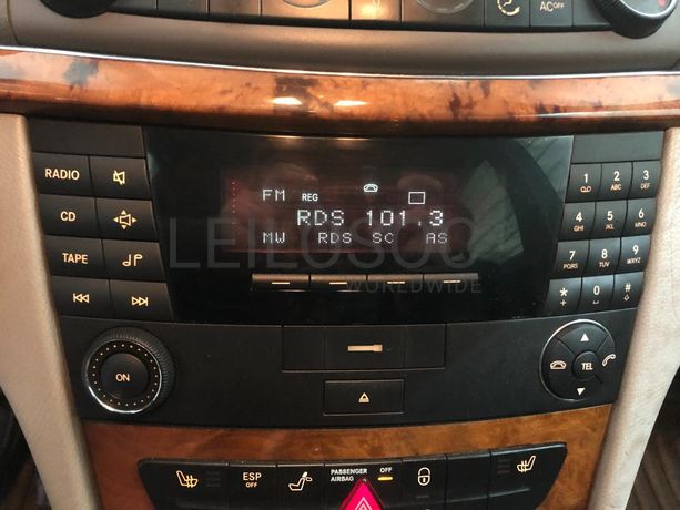 Mercedes-Benz E 270 · Ano 2002