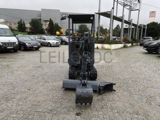 Mini Giratória Rastos Volvo EC15D