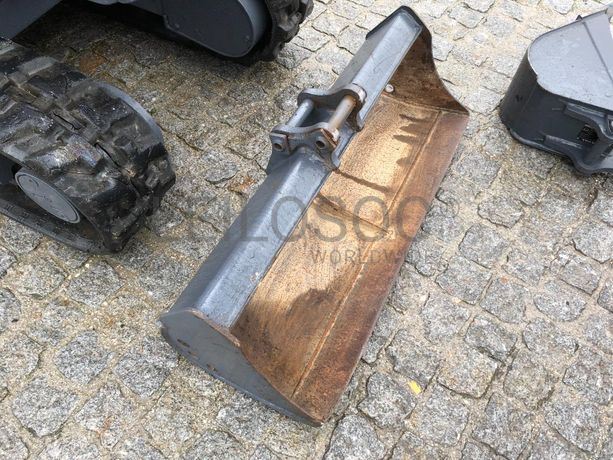 Mini Giratória Rastos Volvo EC15D