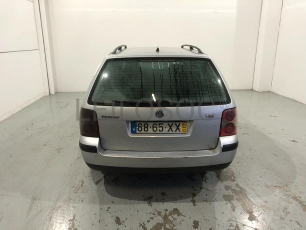 Volkswagen Passat 1.9 TDI· Ano 2001