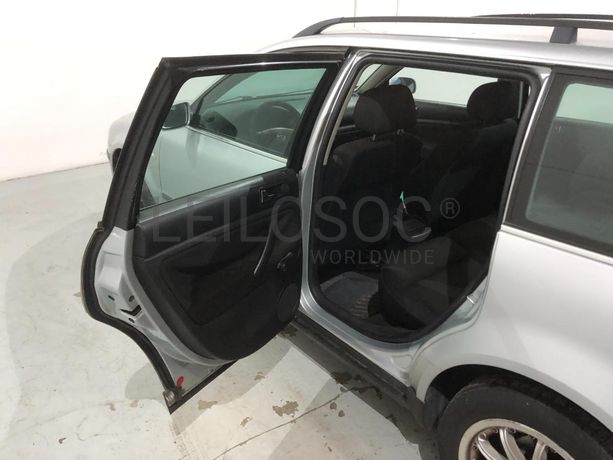 Volkswagen Passat 1.9 TDI· Ano 2001