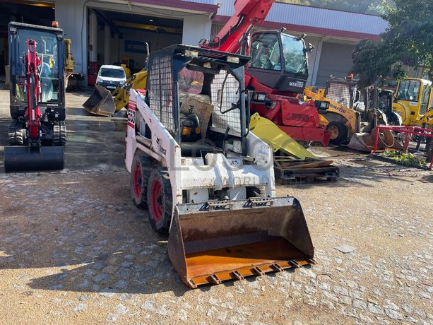 Mini Pá Carregadora Bobcat 553