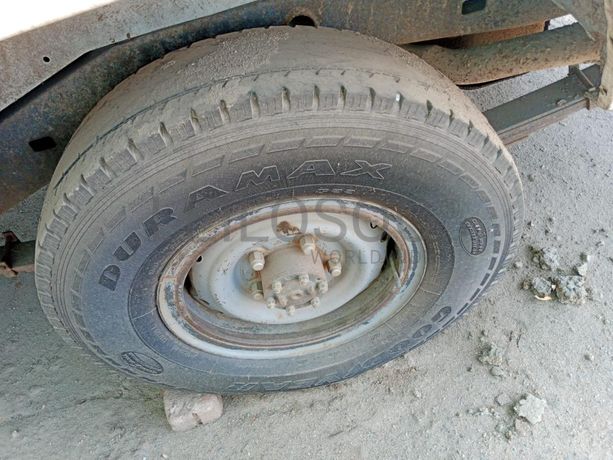 Toyota Land Cruiser ·