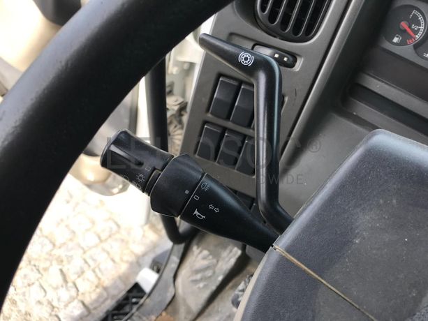 Renault 280DXI · Grua Fassi