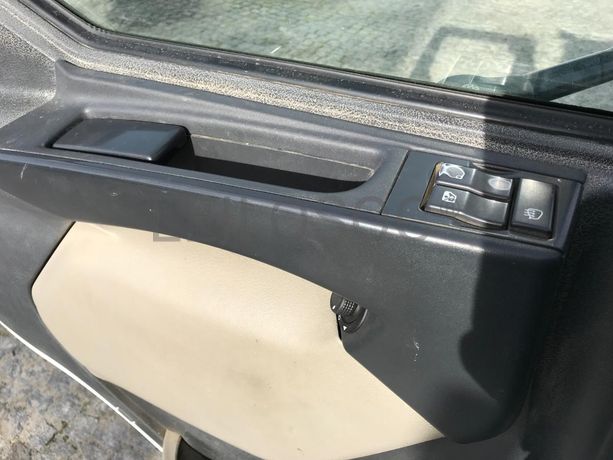 Renault 280DXI · Grua Fassi